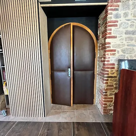 Huit Willa Cosqueville