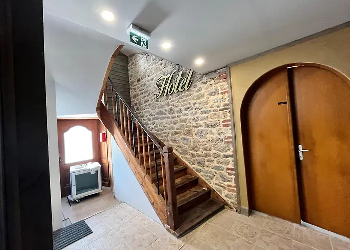 Willa Huit Cosqueville