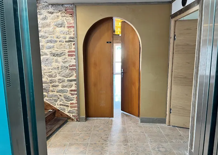 Huit Willa Cosqueville